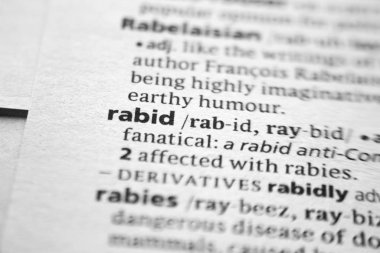 Sözlükte Kuduz sözcüğü veya tümceciği.