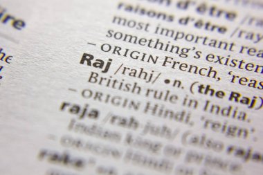 Sözlükte Sözcük veya tümcecik Raj.