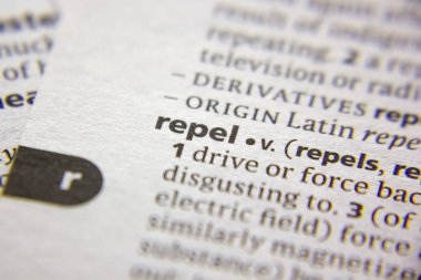 Sözlükte Sözcük veya tümcecik Repel.