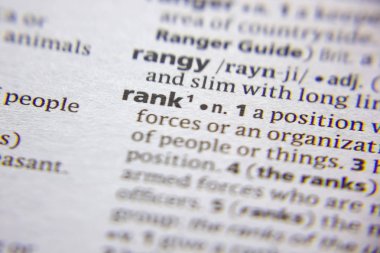 Sözlükte sözcük veya cümle sıralaması.