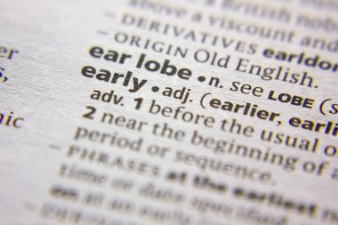 Sözcük veya ifade bir sözlükte erken.