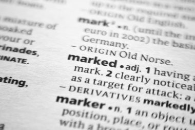 Sözlükte Işaretlenmiş sözcük veya ifade.