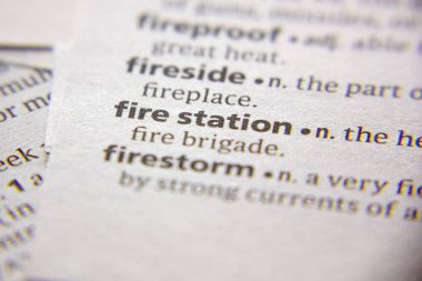 Sözlük içinde kelime veya cümle Yangın İstasyonu.