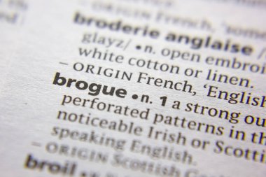 Kelime veya cümle Brogue bir sözlük.