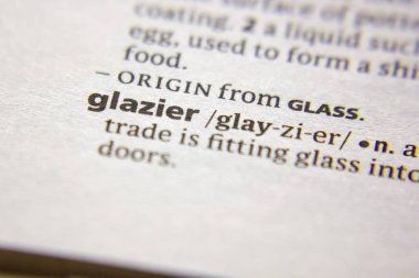 Sözlükteki sözcük veya tümcecik Glazier.