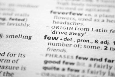 Sözlükte Sözcük veya tümcecik Birkaç.