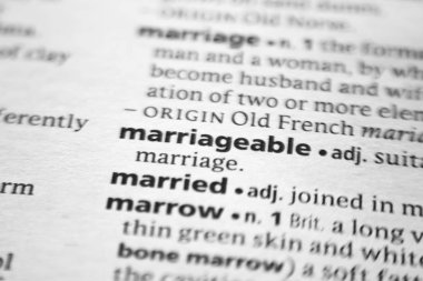 Sözlükte Evlenilebilir Sözcük veya tümcecik.