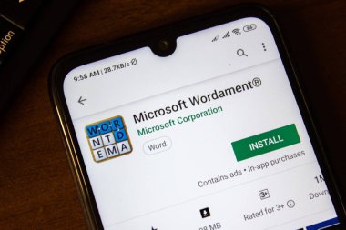 İvanovsk, Rusya-07 Temmuz 2019: akıllı telefon veya tablet ekranında Microsoft Wordament uygulaması.