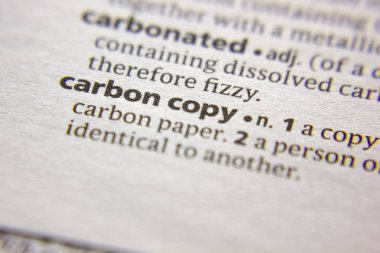 Kelime veya cümle bir sözlükte karbon kopyası.