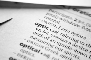 Sözlükteki sözcük veya tümcecik Optik.