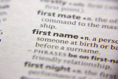 Sözlükteki sözcük veya tümcecik İlk ad.