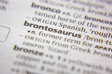 Sözlükte Brontozorlar kelimesi veya deyimi.