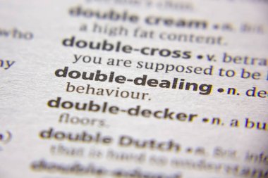 Sözlükte çift ilgili sözcük veya tümcecik.