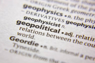 Sözlükte Jeopolitik sözcük veya deyim.