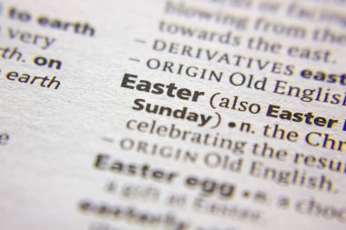 Sözlükte Sözcük veya tümcecik Paskalya.