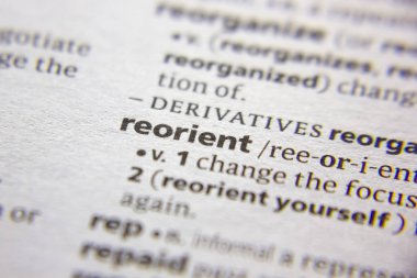 Sözlükte sözcük veya tümcecik yeniden yönlendir.