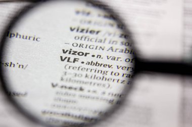 Kelime veya cümle VİZOR bir sözlük.