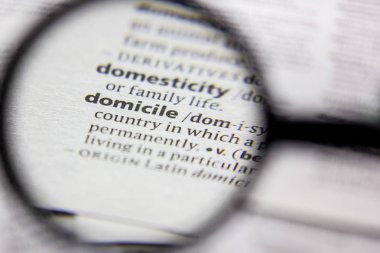 Kelime veya cümle Domicile bir sözlük.