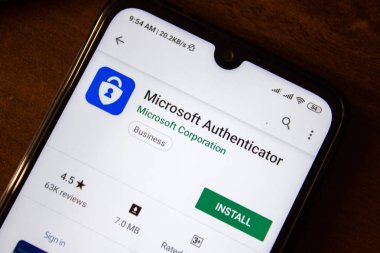 İvanovsk, Rusya-07 Temmuz 2019: akıllı telefon veya tablet ekranında Microsoft Authenticator uygulaması.