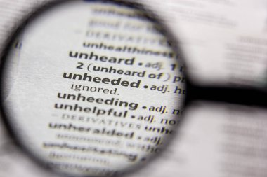 Sözcük veya ifade bir sözlükte Unheeded.