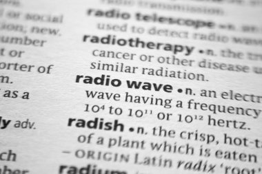 Kelime veya cümle bir sözlük radyo dalgası.