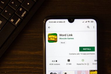İvanovsk, Rusya-21 Temmuz 2019: akıllı telefonun ekranında Word link uygulaması.