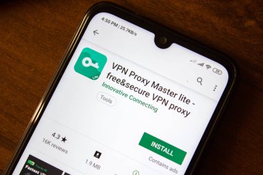 İvanovsk, Rusya-07 Temmuz 2019: akıllı telefon veya tablet ekranında VPN Proxy Master Lite uygulaması.