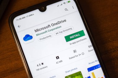 İvanovsk, Rusya-26 Haziran 2019: akıllı telefonun ekranında Microsoft OneDrive uygulaması.