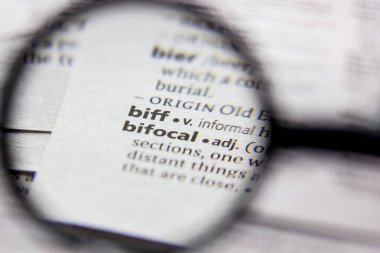 Sözlükte Word veya tümcecik Biff.