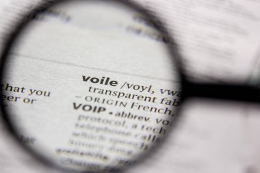 Kelime veya cümle Voile bir sözlük.