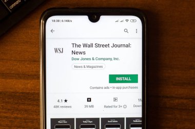 İvanovsk, Rusya-26 Haziran 2019: akıllı telefonun ekranında Wall Street Journal News uygulaması.