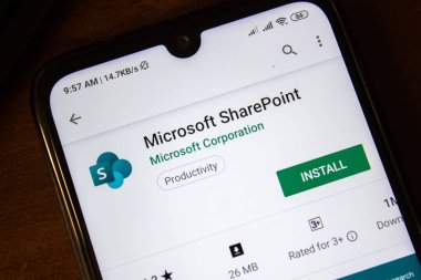 İvanovsk, Rusya-07 Temmuz 2019: akıllı telefon veya tablet ekranında Microsoft SharePoint uygulaması.