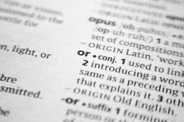 Sözcük veya tümcecik veya sözlükte.