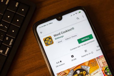 İvanovsk, Rusya-26 Haziran 2019: akıllı telefonun ekranında Word çerezleri uygulaması.