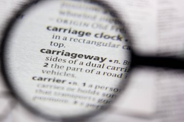 Kelime veya ifade Carriageway bir sözlük.