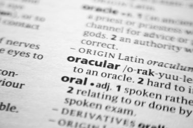 Kelime veya cümle bir sözlükte Oracular.