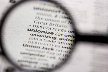 Kelime veya cümle bir sözlükte Unionize.