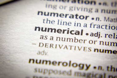 Sözlükte Sayısal sözcük veya tümcecik.