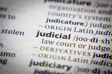 Sözlükte Sözcük veya tümcecik Yargı.