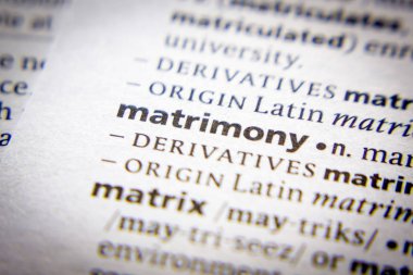 Sözlükte Sözcük veya tümcecik Evlilik.