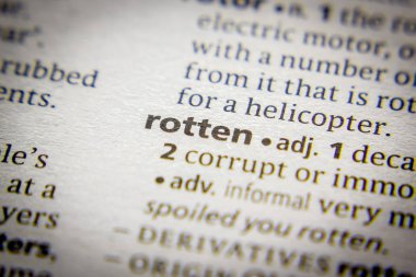 Sözlükte Çürümüş Sözcük veya tümcecik.