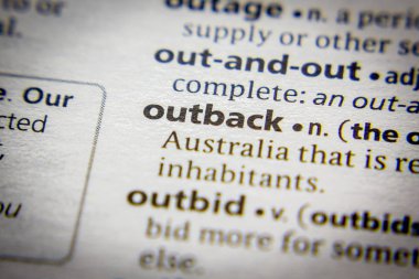 Sözlükte Sözcük veya tümcecik Outback.