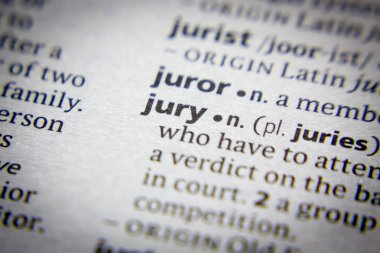 Sözlükte Sözcük veya tümcecik Jüri.