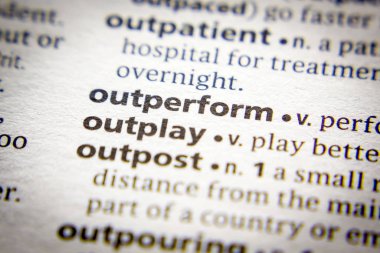 Sözlükte sözcük veya tümcecik daha iyi performans gösterir.