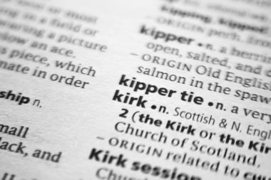 Sözlükte Kipper kravatı sözcüğü veya tümceciği.