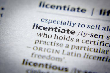 Sözlükte Licentiate sözcüğü veya tümceciği.