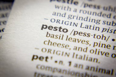 Sözlükte Kelime veya ifade Pesto.