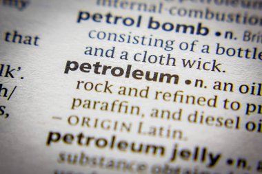 Sözlükte Sözcük veya ifade Petrol.