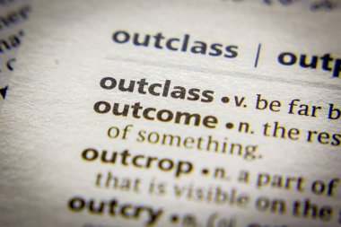 Sözlükteki sözcük veya tümcecik Outclass.