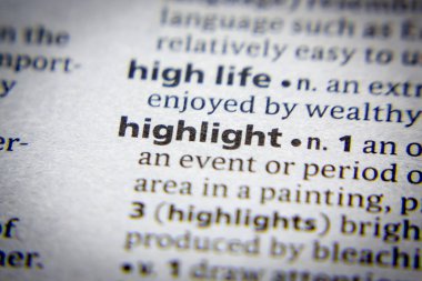 Sözlükte Vurgulanan Sözcük veya tümcecik.